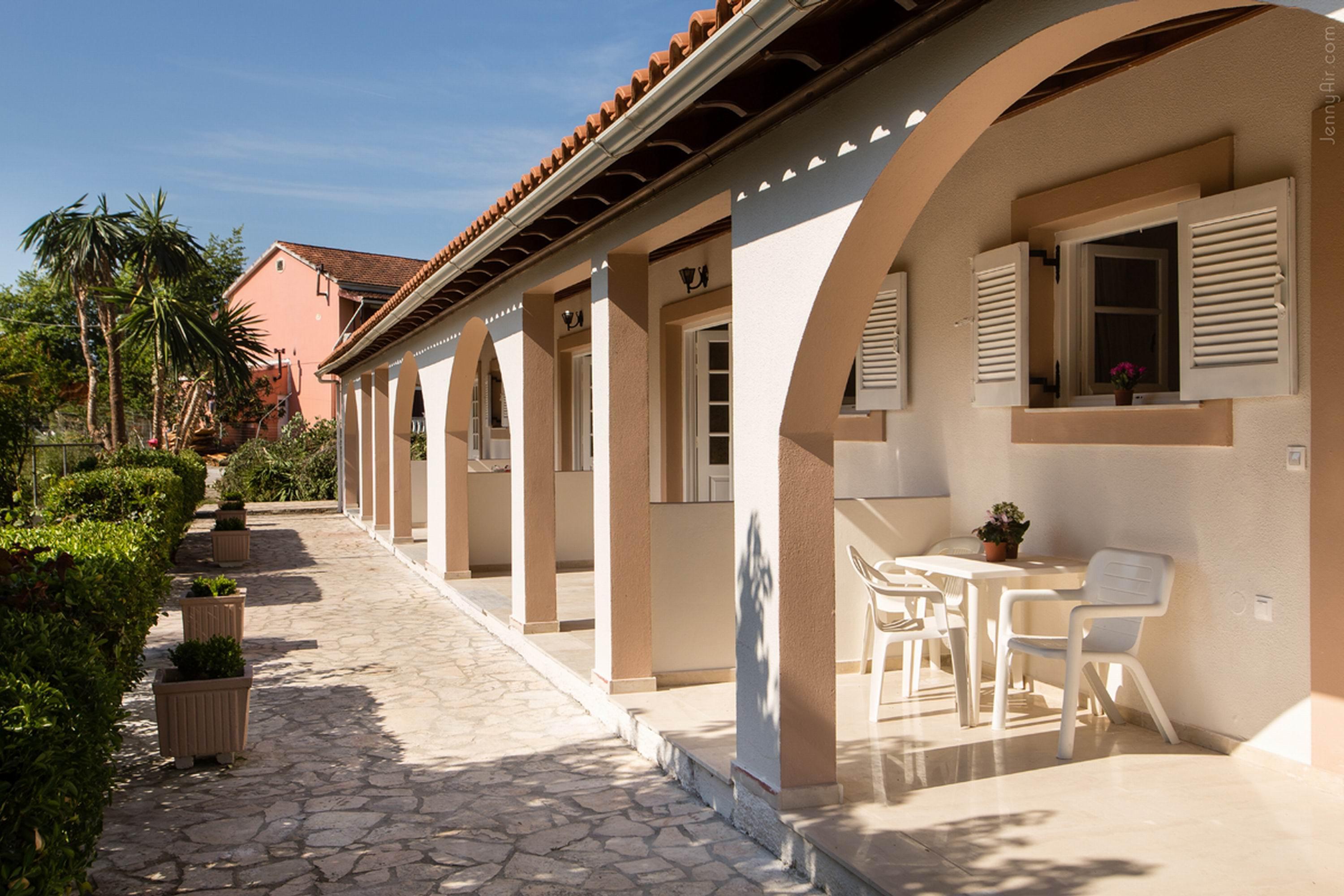 Paradise Village Aparthotel
