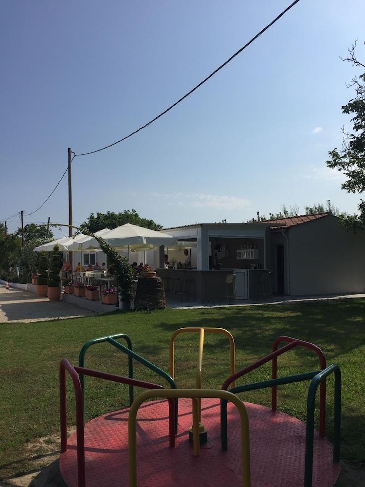 Paradise Village